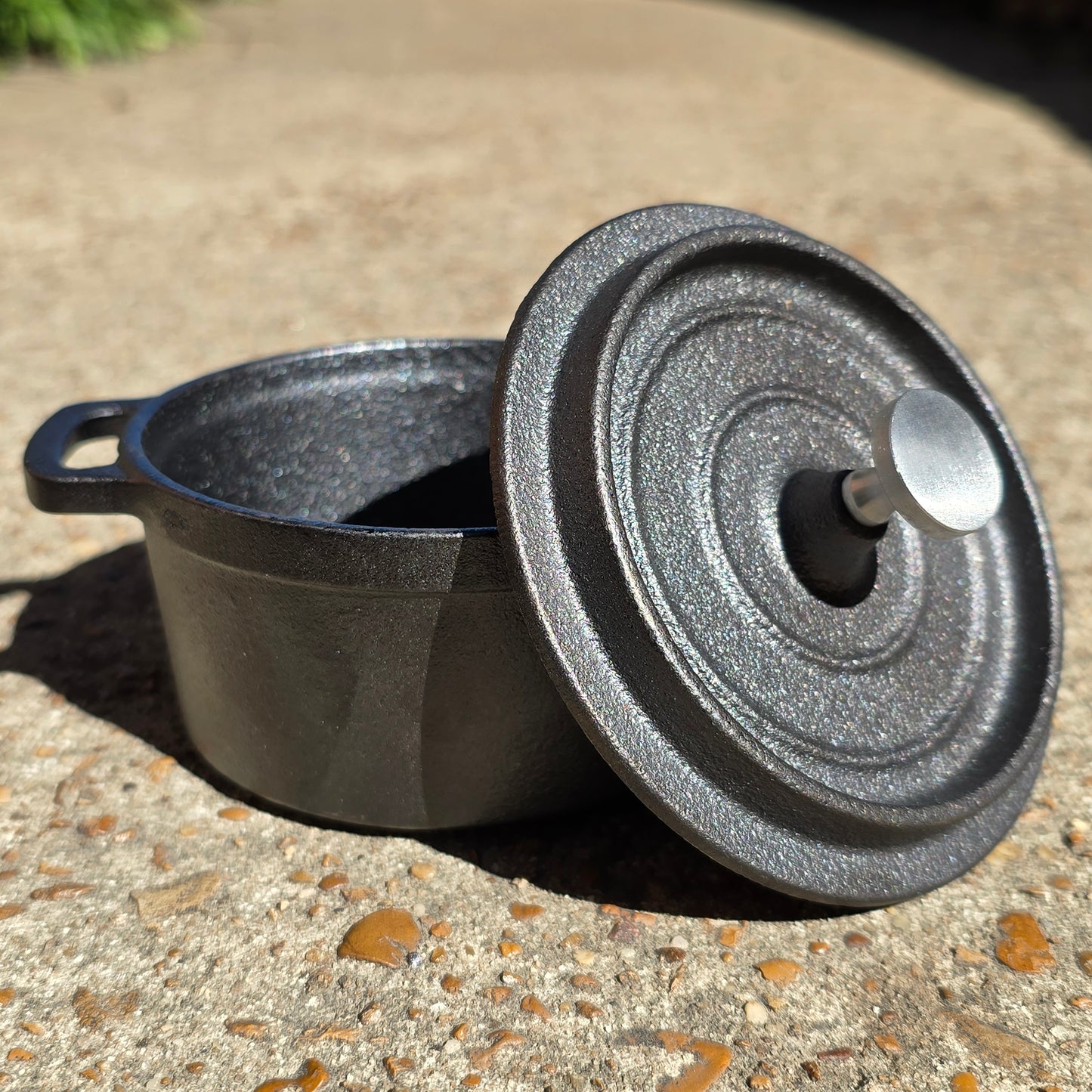 Cast Iron Mini Burn Pot w/ Lid