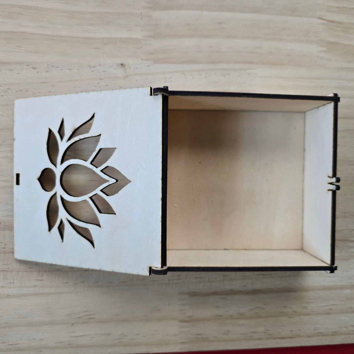 Lotus Box